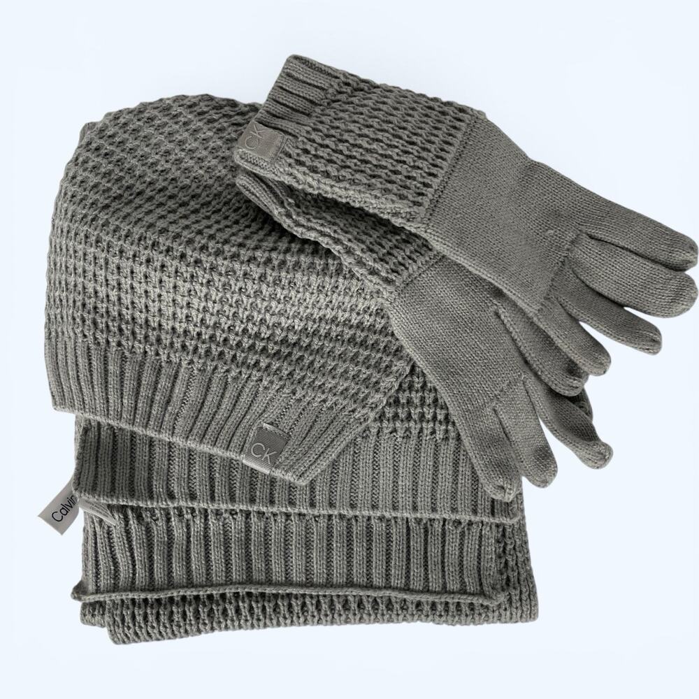 Calvin Klein Knitted Scarf Hat Gloves Set Gray One Size New